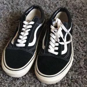 New Black/white Vans- unisex